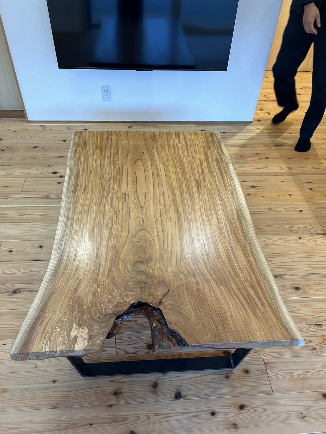 1枚板テーブル🌼